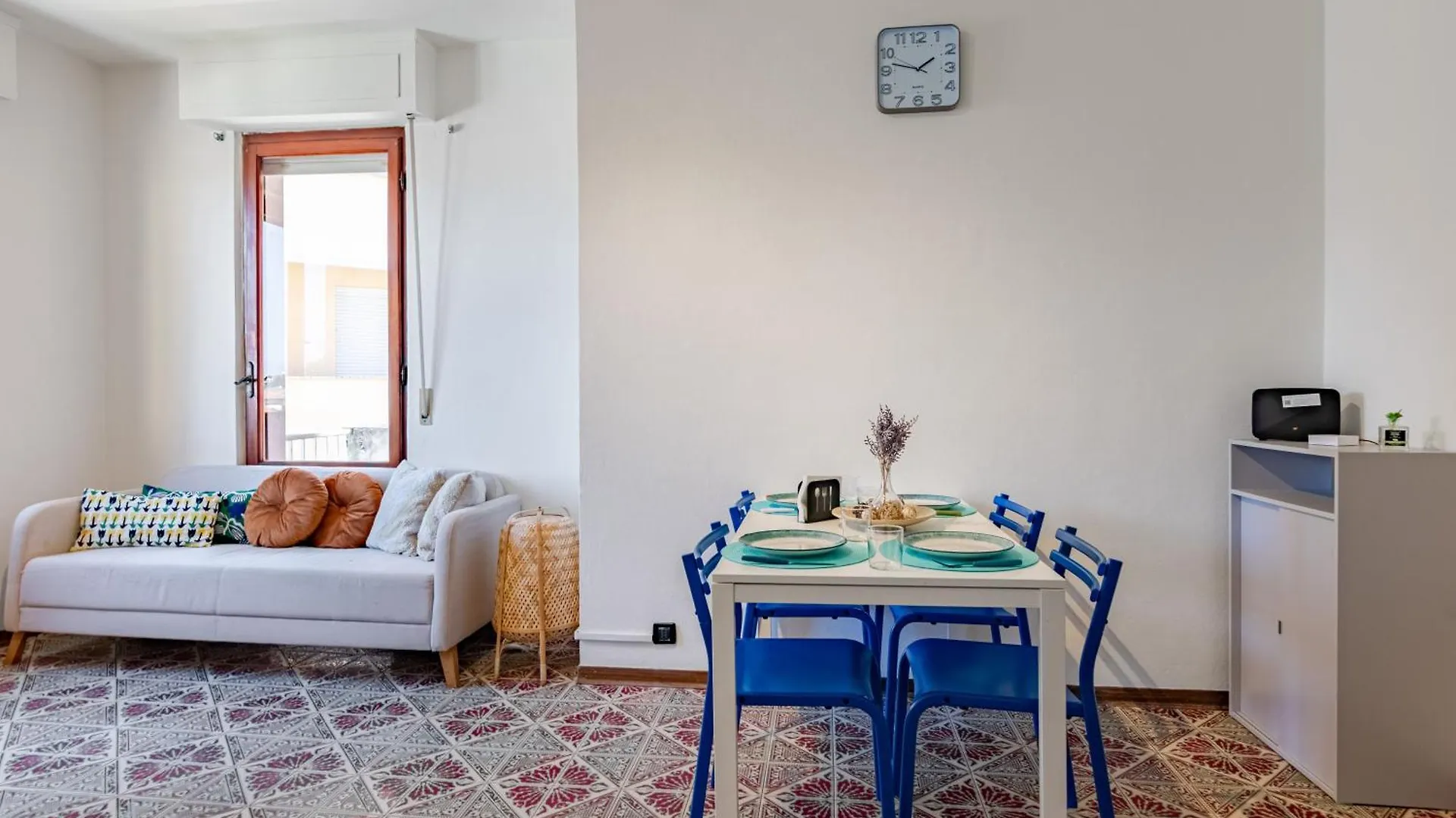 Landi 9 - 2 Camere, 3 Balconi, Parcheggio, Zona Residenziale Pisa Appartamento